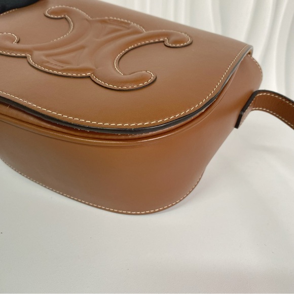 Celine Folco Cuir Triomphe 198263DU3 Shoulder Bag - Picture 4 of 10